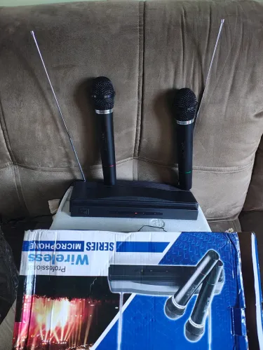 Microfones sem fio duplo, novo, nunca usado