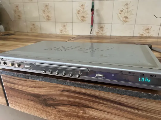 reprodutor de DVD genérico, modelo MD-66