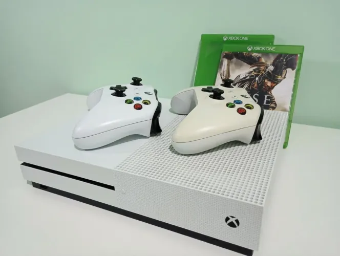 Xbox One S 1TB