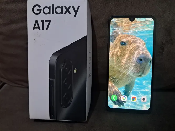 Samsung A17 semi-novo na cx