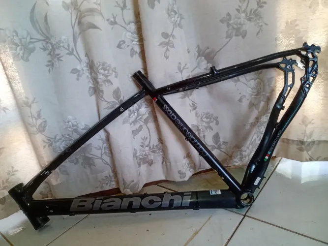 QUADRO BIANCHI GRAVEL