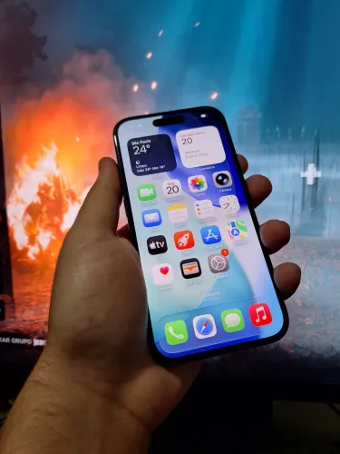 iPhone 15 preto 128GB