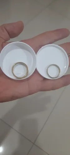 Alianças em aço 
