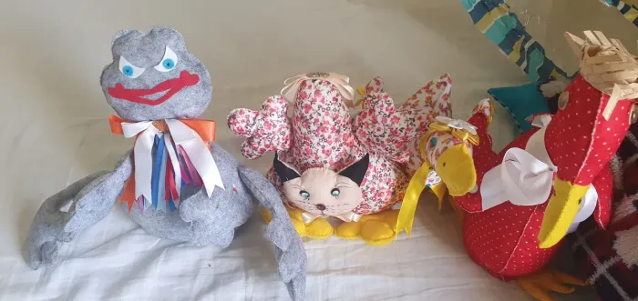 Vendo bonecos de pano