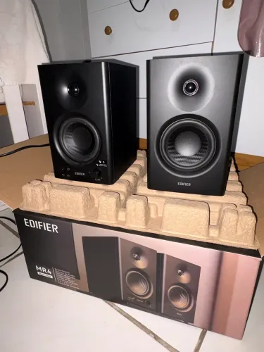 Monitor de Audio Edifier Mr4