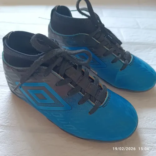 Chuteira infantil Umbro
