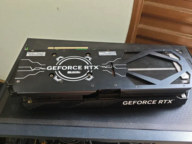 Placa de vídeo Galax RTX 4070Ti Super 16GB