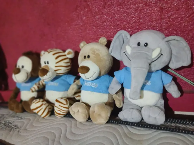 Vendo 4 ursos de pelúcia da Parmalat