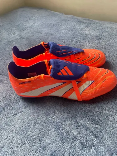 Chuteira Campo Adidas Predator League LIN Unissex - Laranja