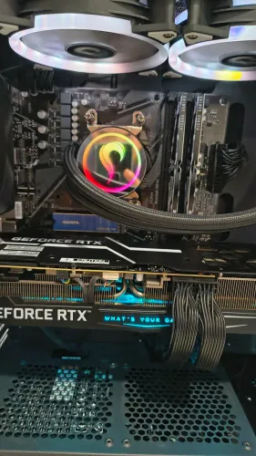 Pc gamer ryzen 5 5500 + RTX 3070 ti impecável