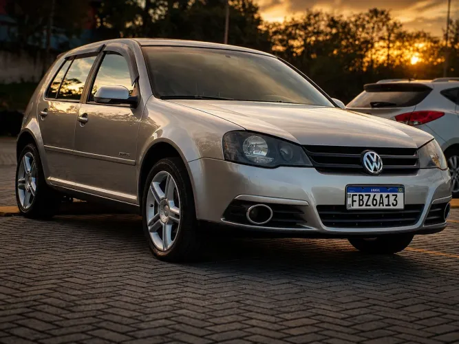 Volkswagen Golf Sportline 1.6 MI Total Flex 8V 4P 2012