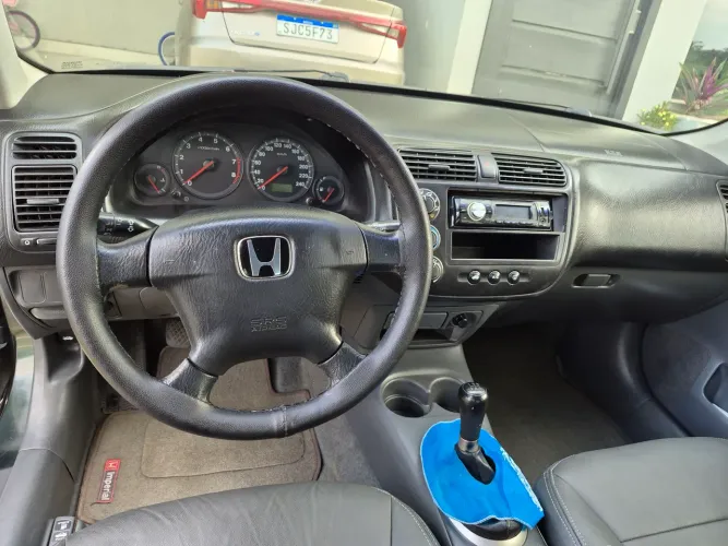 Honda Civic Sedan LX 1.7 16V 115cv Mec. 4P 2002