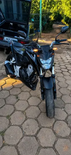 CB 300F Twister