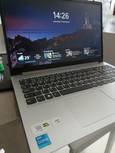 Notebook LENOVO I3 INTEL CORE