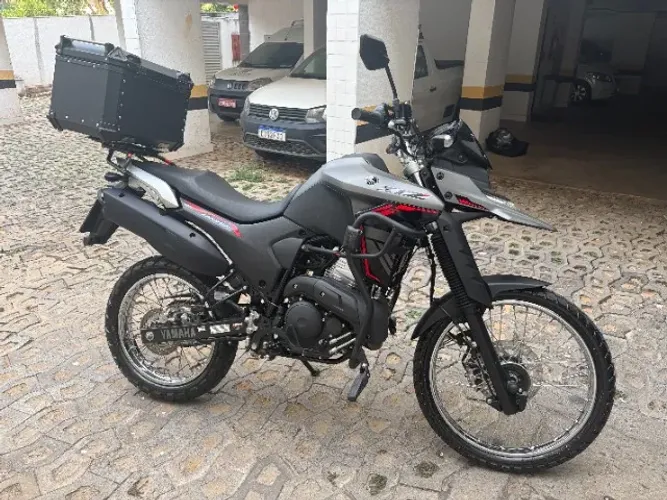 Lander XTZ 250 Unico dono com acessórios