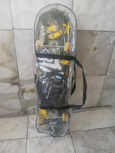 Skate infantil em perfeito estado de conservação
