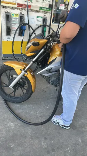 Moto muito nova