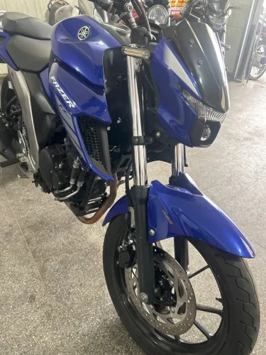 Moto fazer 250 23/23 bem conservada