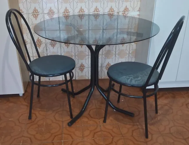 Mesa 2 cadeiras