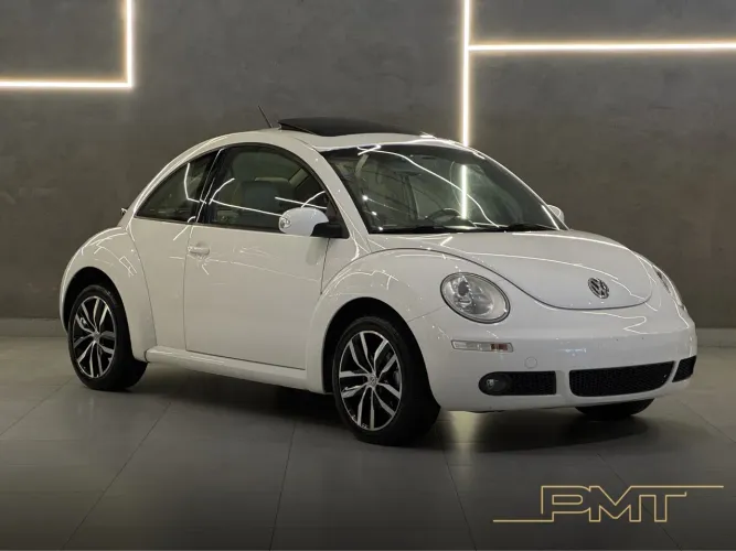 Volkswagen New Beetle 2.0 MI Mec./aut. 2010