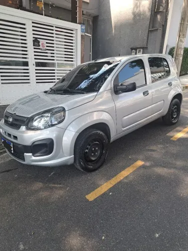 Fiat Uno Attractive 1.0 EVO Fire Flex 8V 5P 2021