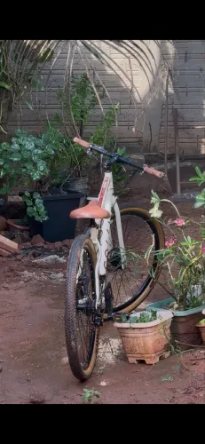 Vendo bicicleta único dono