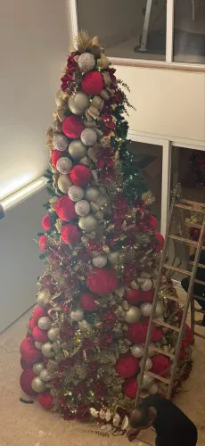 Árvore de Natal de Luxo Profissional + Guirlanda Completa ? Grande Porte