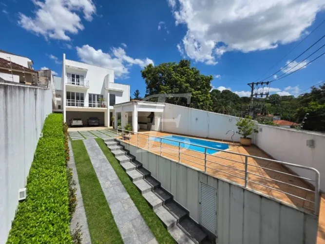Sobrado à venda | 494m² | 4 suítes | 11 vagas | Tremembé - São Paulo/SP