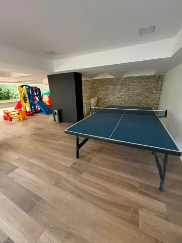 ALUGO APARTAMENTO GRANDE NA RUA DOS NAVEGANTES