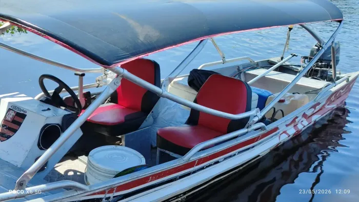 Lanchinha+motor 15 Hp comando frente