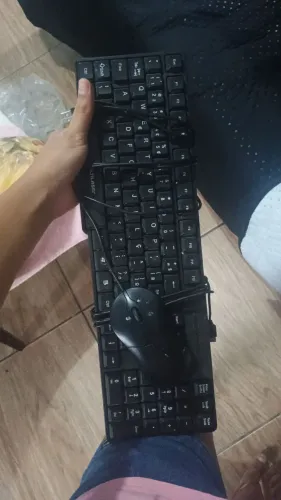 Vende se teclado junto com mouse