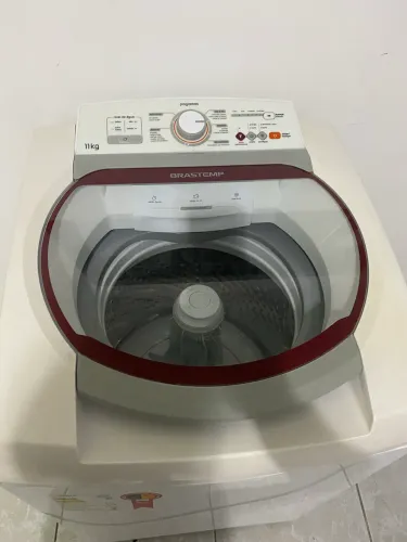 Vendo máquina de lavar Brastemp 11 kg funcionando perfeitamente 