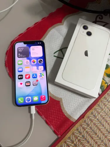 iPhone 13 