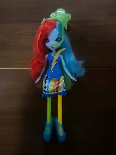 Boneca Rainbow Dash - My Little Pony Equestria Girls
