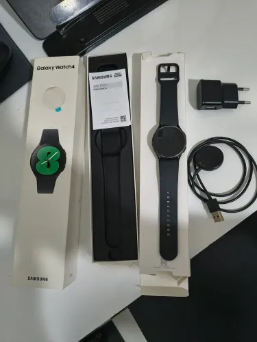 Relógio Samsung watch 4 com defeito na caixa completo