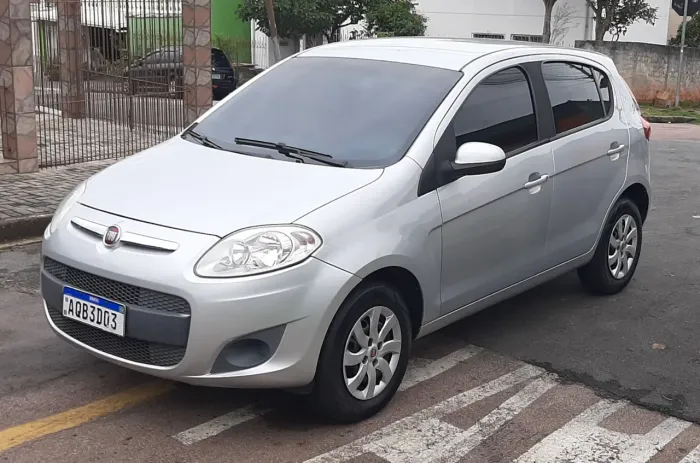 Fiat Palio Attractive 1.0 EVO Fire Flex 8V 5P 2015