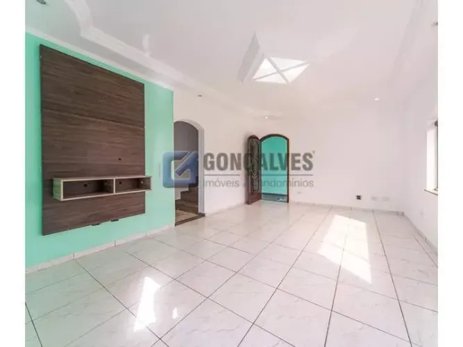 14800, Sobrado, para aluguel, para alugar, 3.790,00,Vila Suíça, Santo André,4 quartos