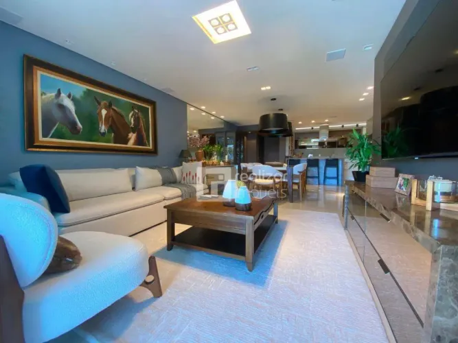 Apartamento com 3 dormitórios à venda, 170 m² por R$ 5.900.000,00 - Beira Mar - Florianópo