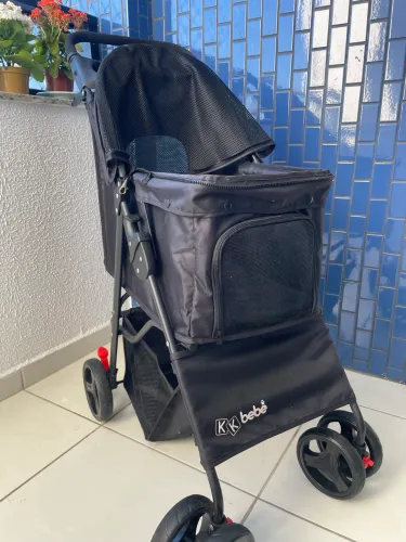 Vende Carro PET em excelente estado e pouco uso / até 15 kg