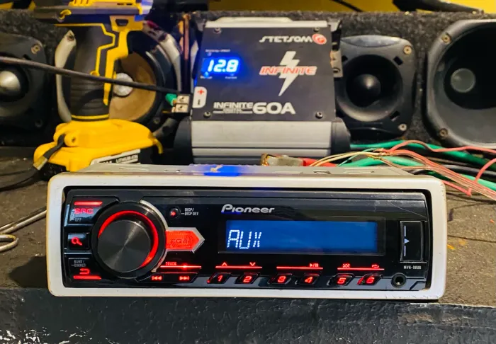 Auto radio pioneer