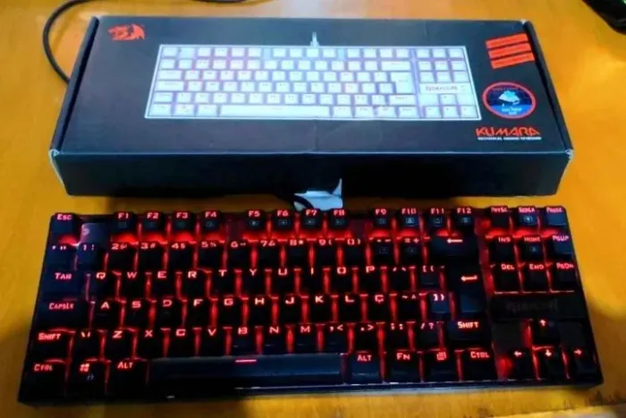 Teclado Mecânico Gamer Redragon Kumara