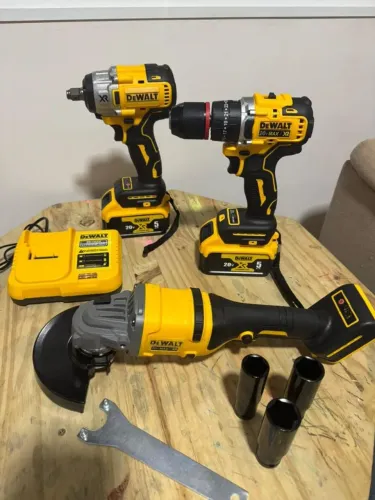 Kit lixadeira chave de impacto e parafusadeira a bateria 