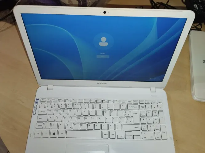 Notebook Samsung 8ª