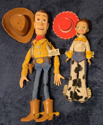 Lote Woody e Jessie Toy Story Hasbro