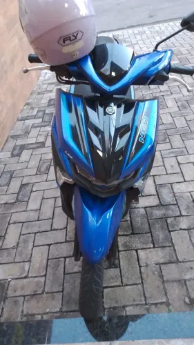 Moto Neo Azul ótimo motor