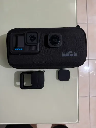 Câmera GoPro HERO 13 5,3K HLG HDR IPX7 Ultra Wide Edition CHDRB-133-RW Preto