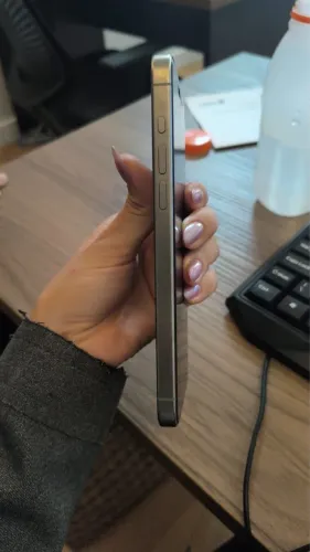 Vendo iPhone 15 pro Max 