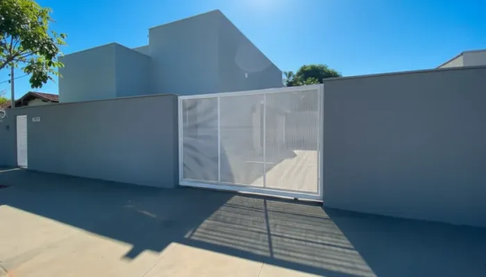 Casa ampla e moderna no Setor Sul, Goianésia - energia inclusa por 1 ano