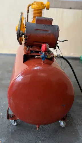 Compressor de Ar 10 PÉS 2 HP