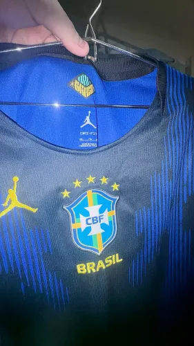 Vendo Camisa Oficial do Brasil